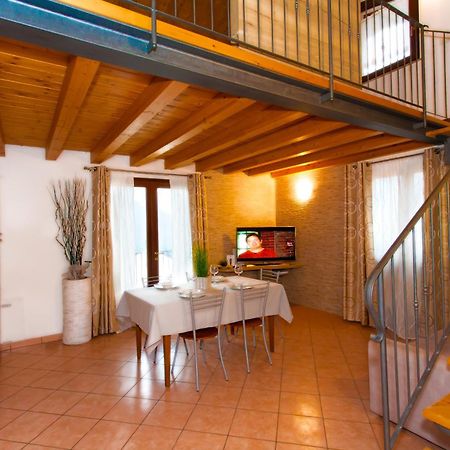 Residence Delle Rose Tremosine Bagian luar foto