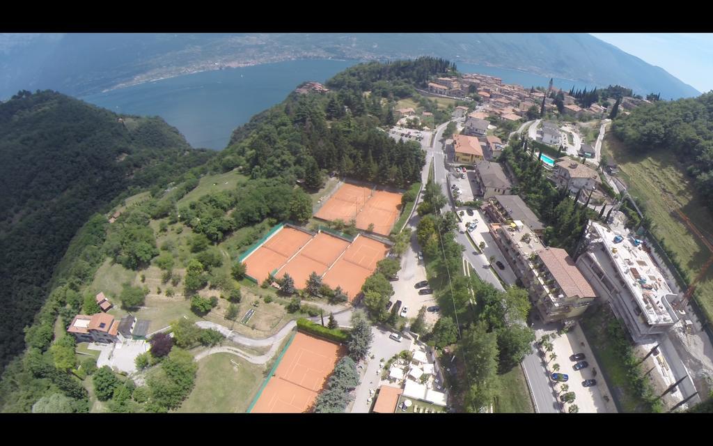 Residence Delle Rose Tremosine Bagian luar foto