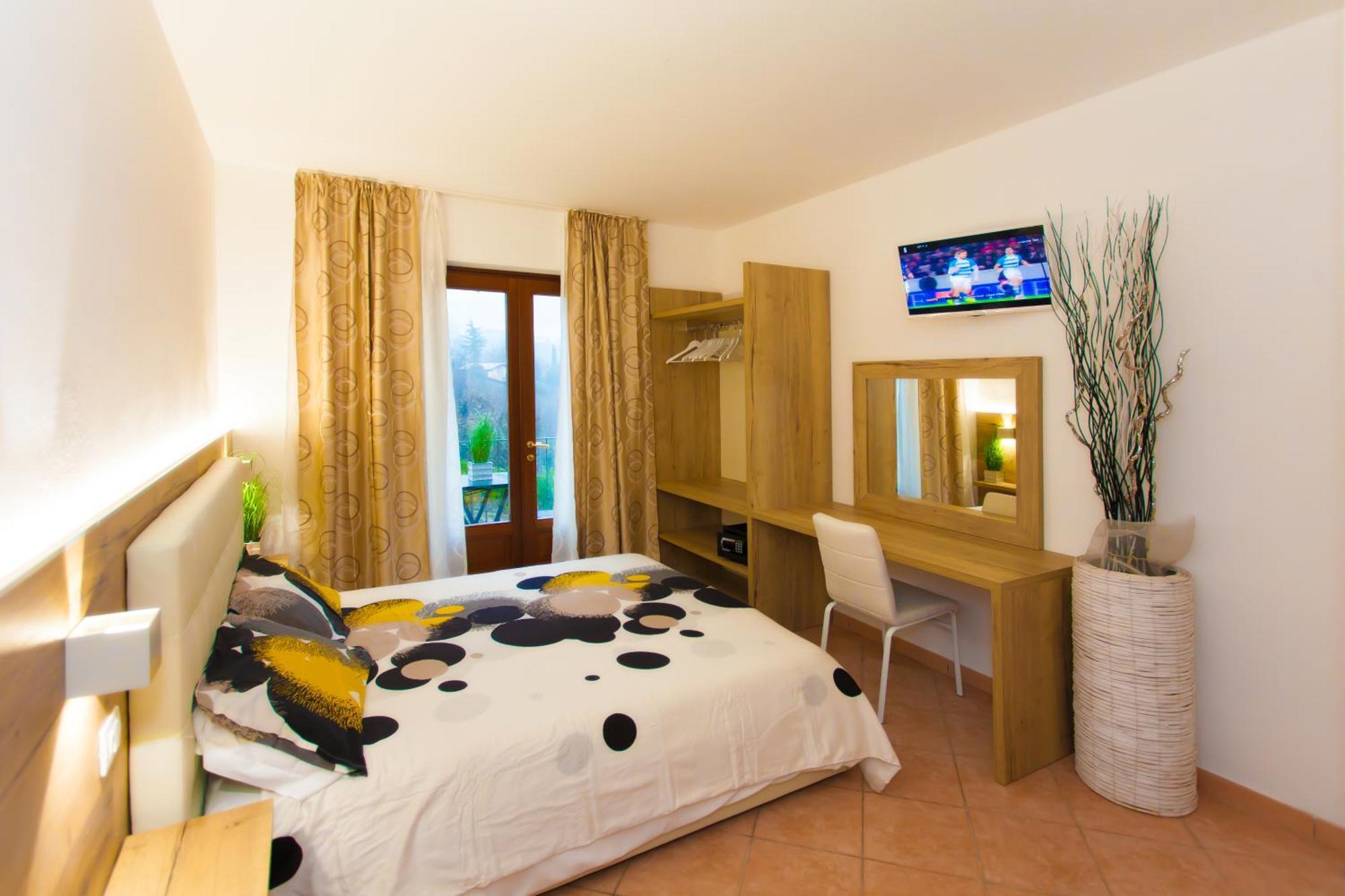 Residence Delle Rose Tremosine Bagian luar foto