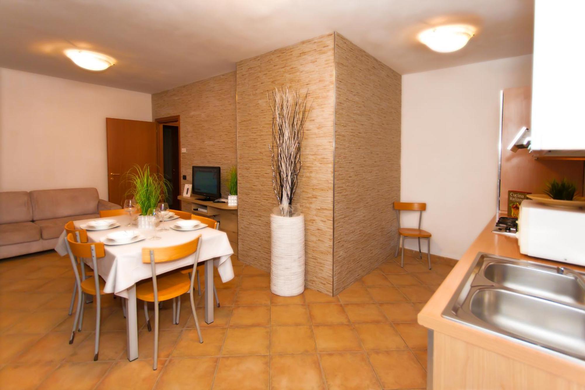 Residence Delle Rose Tremosine Bagian luar foto